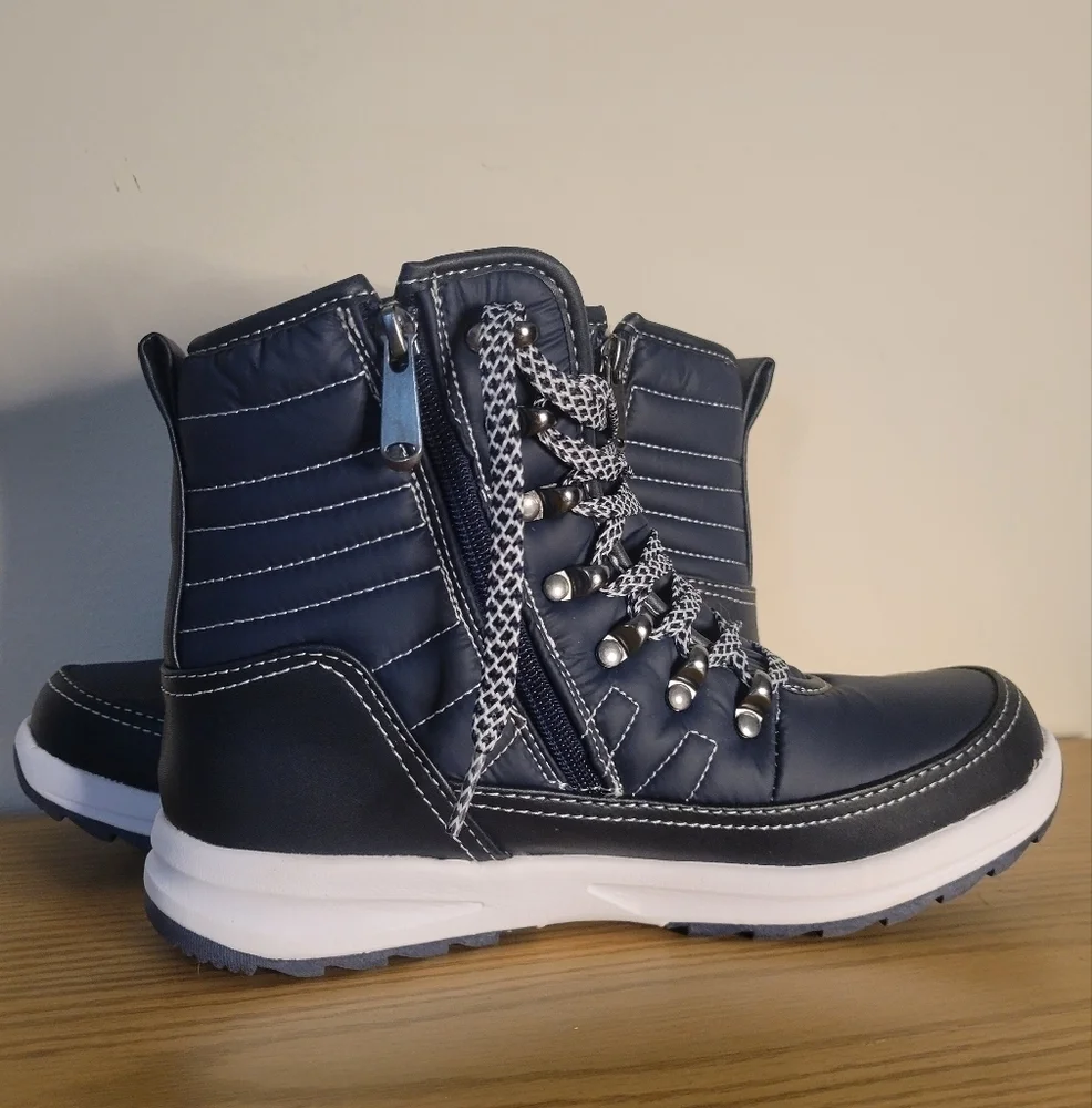 Nwot Khombu Women's Weatherproof Faux Fur Boots - Size (6.5) - Never Worn